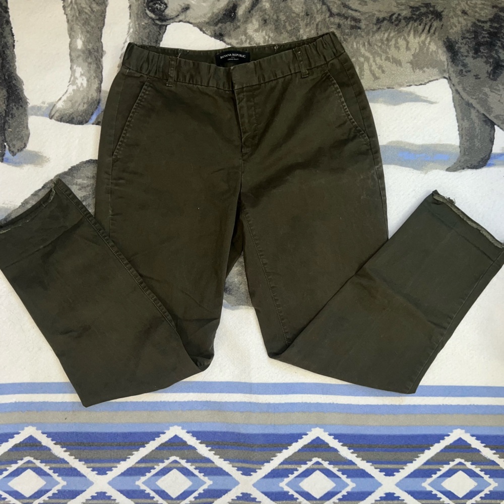 Banana Republic Women's Dark Green Chino Pants Size 2